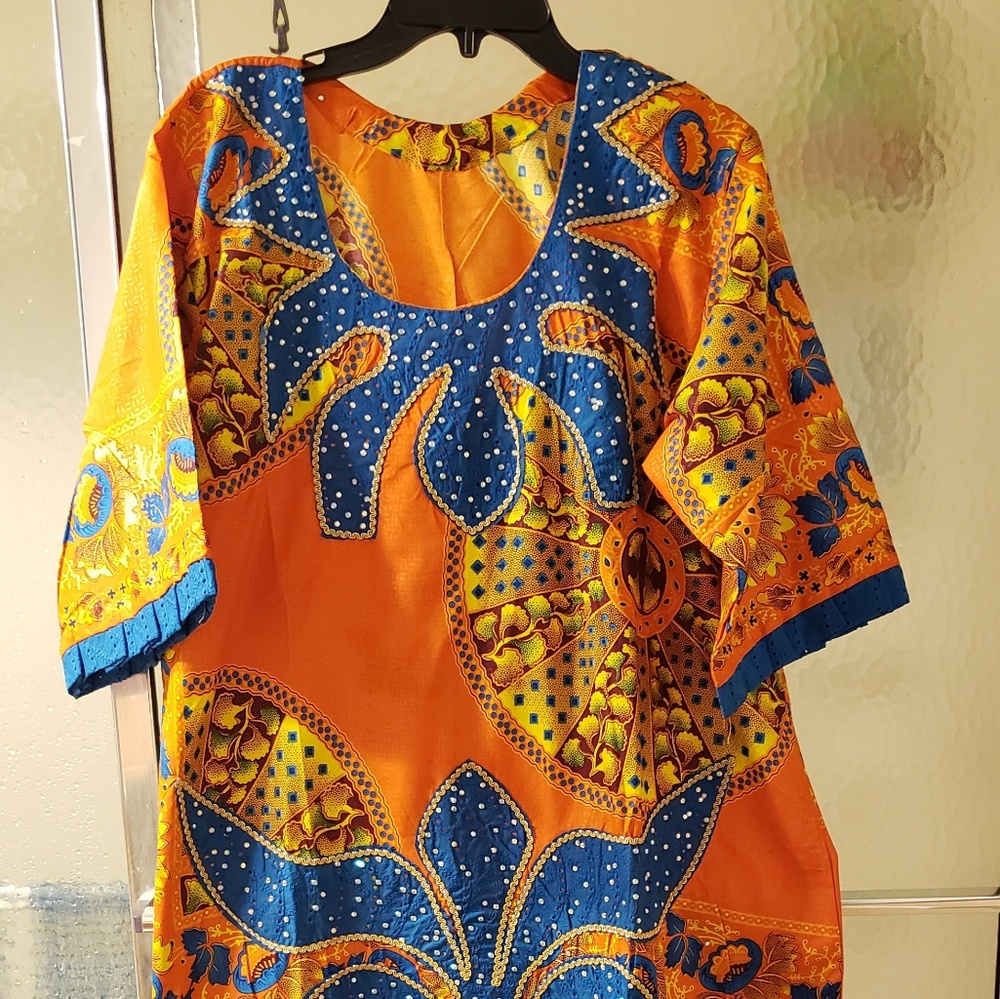 New Embroided African Bubbe short Sleeve 1X; $75